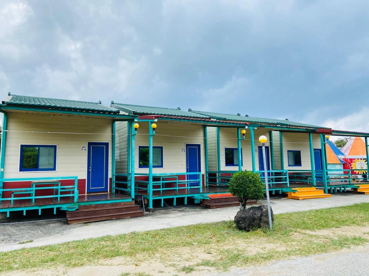 J Lin Hostel Kenting Exterior photo